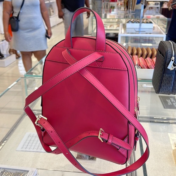 Michael Kors Bags Michael Kors Jaycee Medium Pebbled Leather
Carmine Pink - Picture 4 of 16